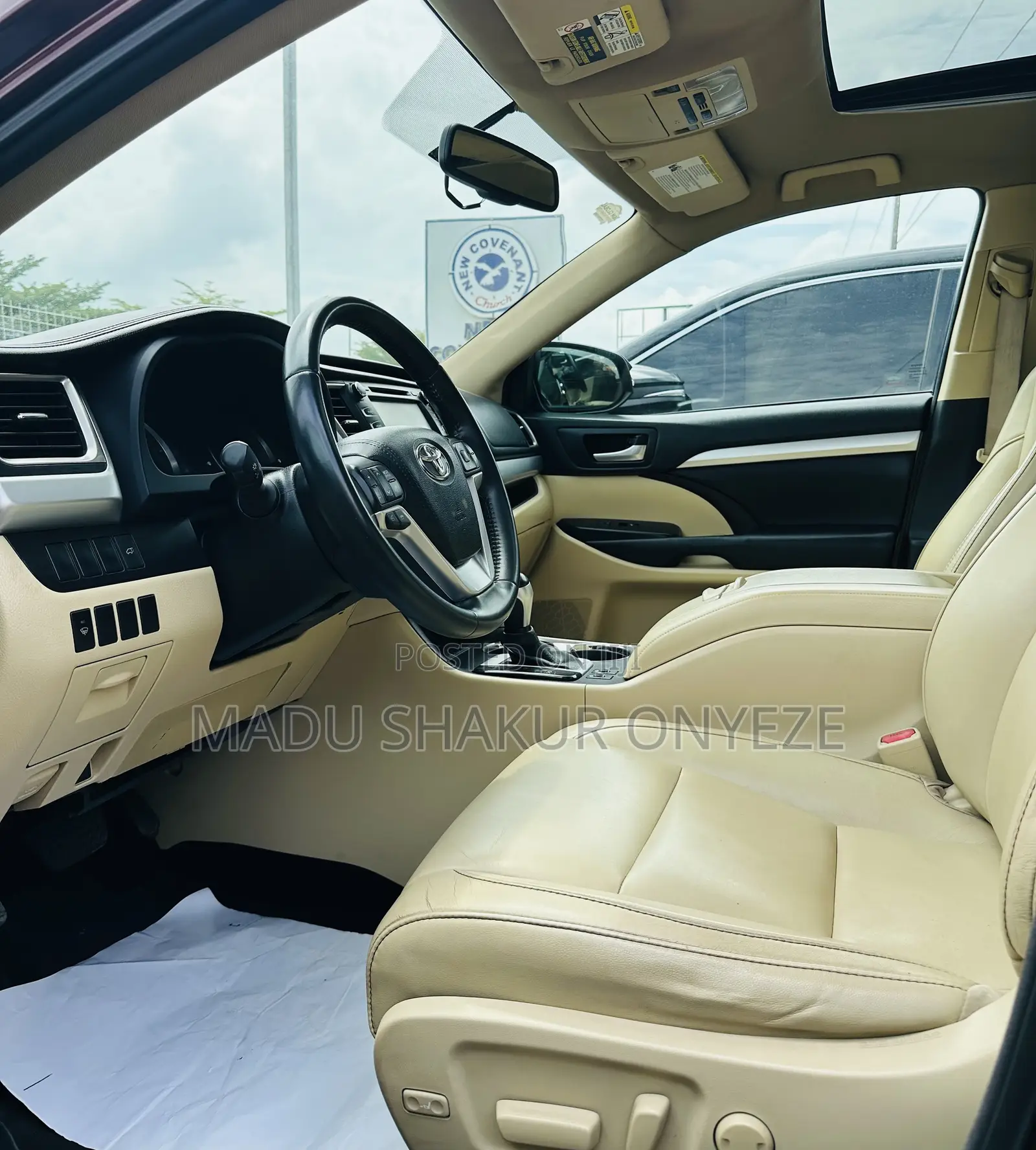 Toyota Highlander XLE V6 4x2 (3.5L 6cyl 6A) 2016 Red