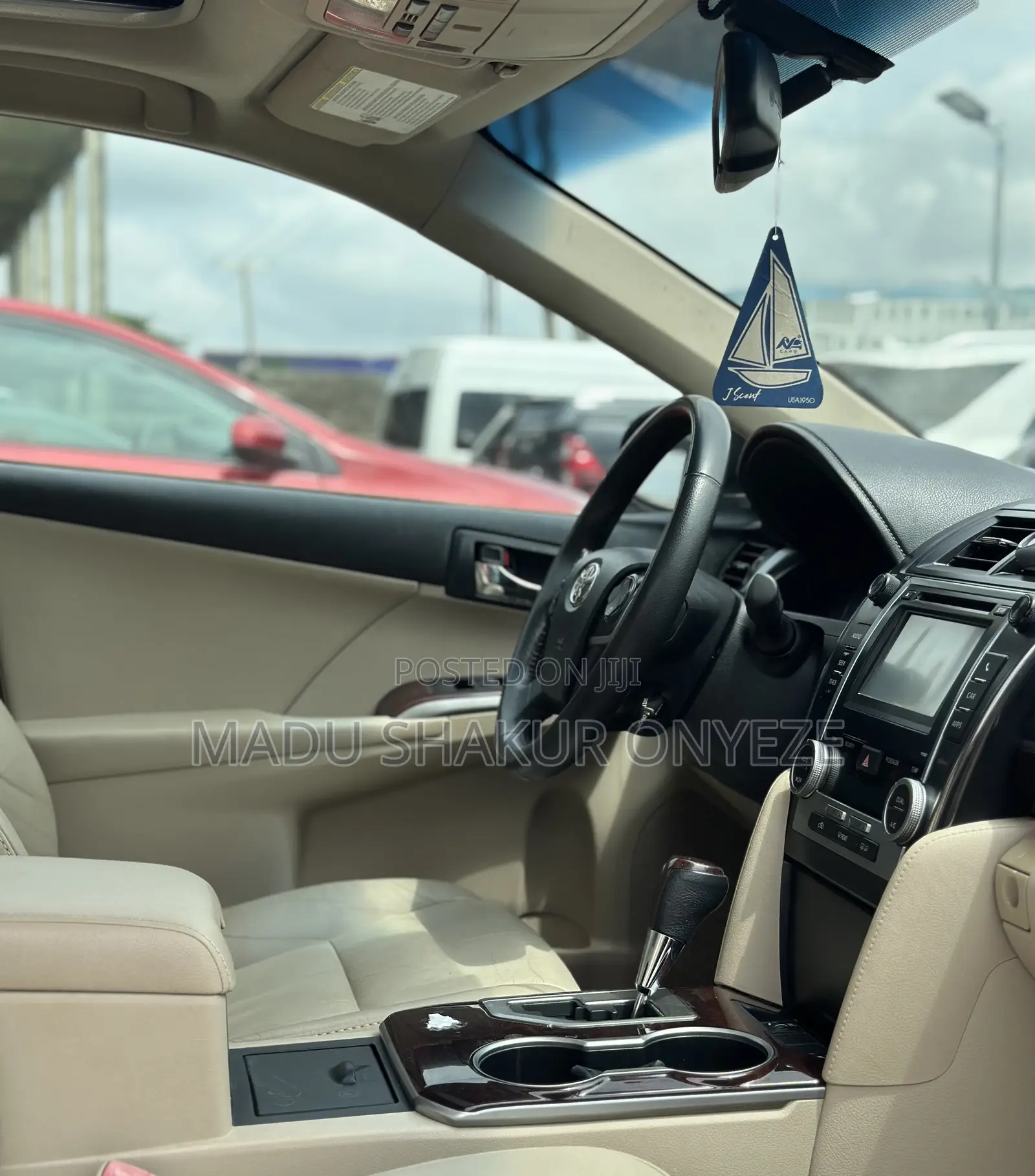 Toyota Camry XLE V6 4dr Sedan (3.5L 6cyl 6A) 2013 Gray