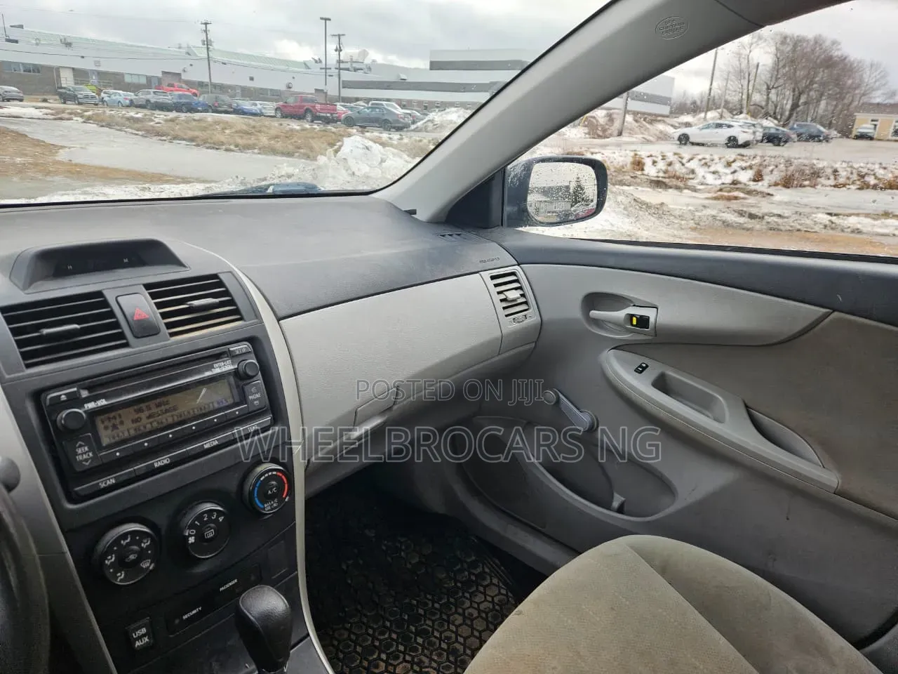 Toyota Corolla LE 4dr Sedan (1.8L 4cyl 4A) 2012 Black