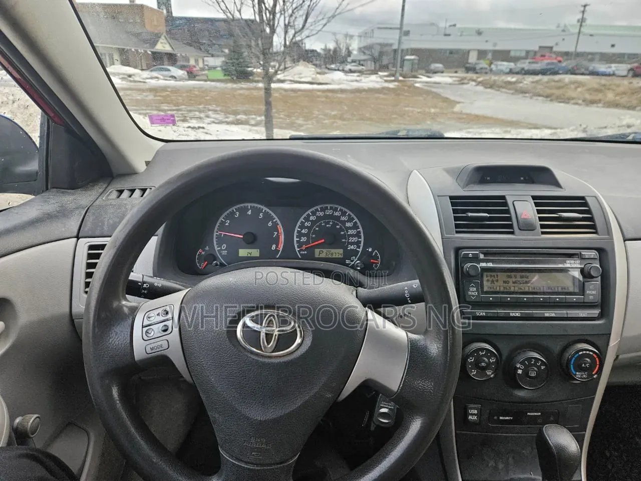 Toyota Corolla LE 4dr Sedan (1.8L 4cyl 4A) 2012 Black