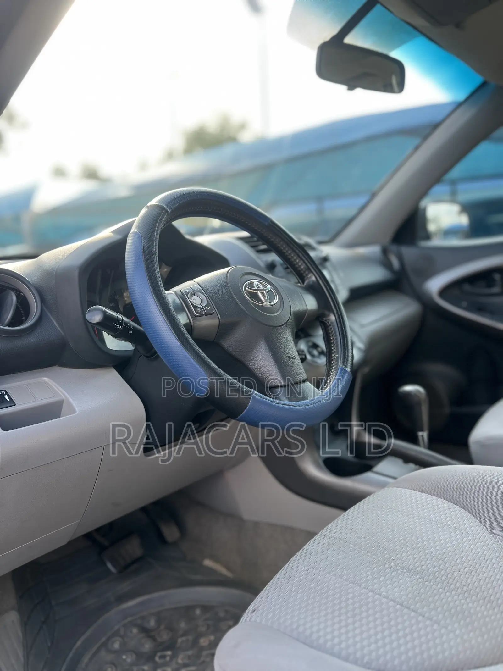 Toyota RAV4 V6 2007 Blue