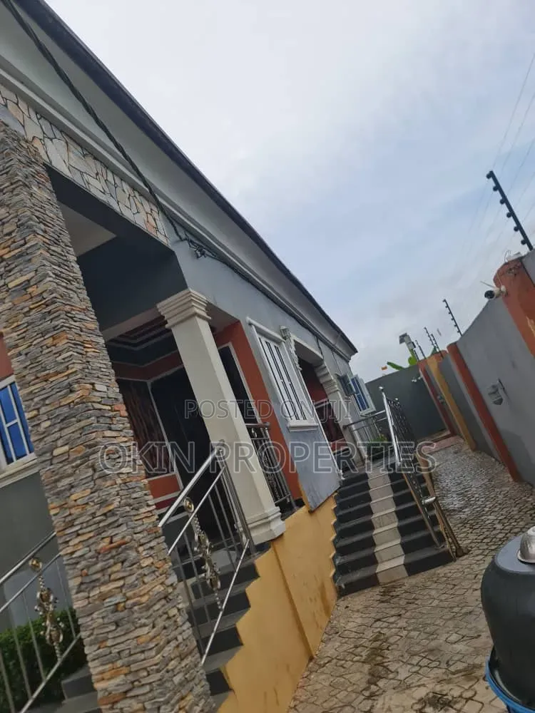 Furnished 3bdrm Bungalow in Osogbo for sale