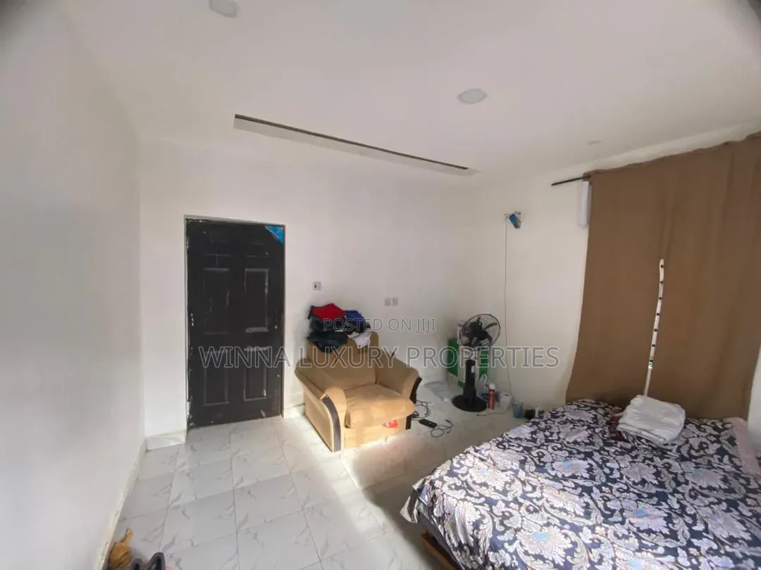3bdrm Townhouse/Terrace in Aco Estate, Lugbe District for sale