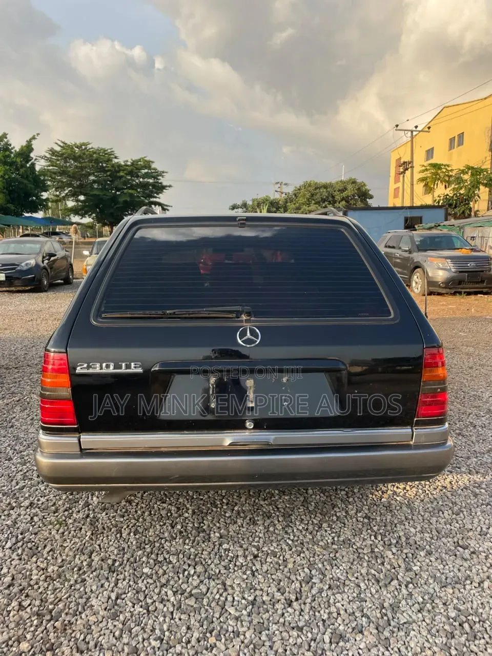 Mercedes-Benz 230E 1992 Black