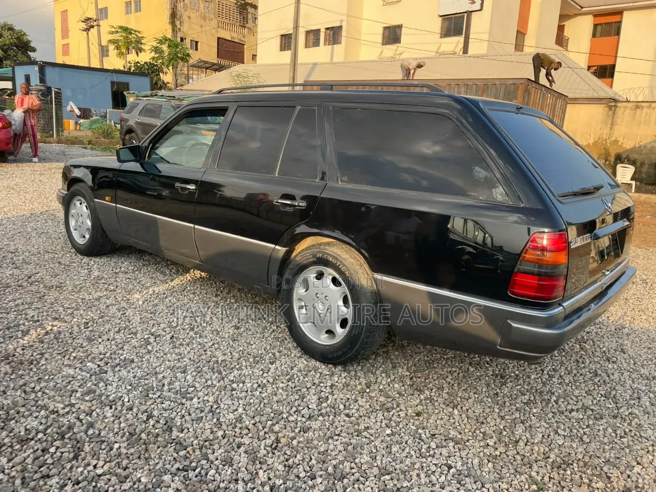 Mercedes-Benz 230E 1992 Black