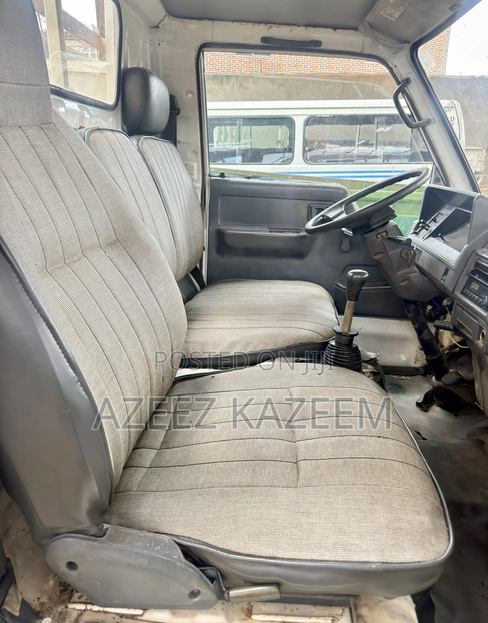 Toyota Dyna 150 Registered 3Y Petrol Engine.