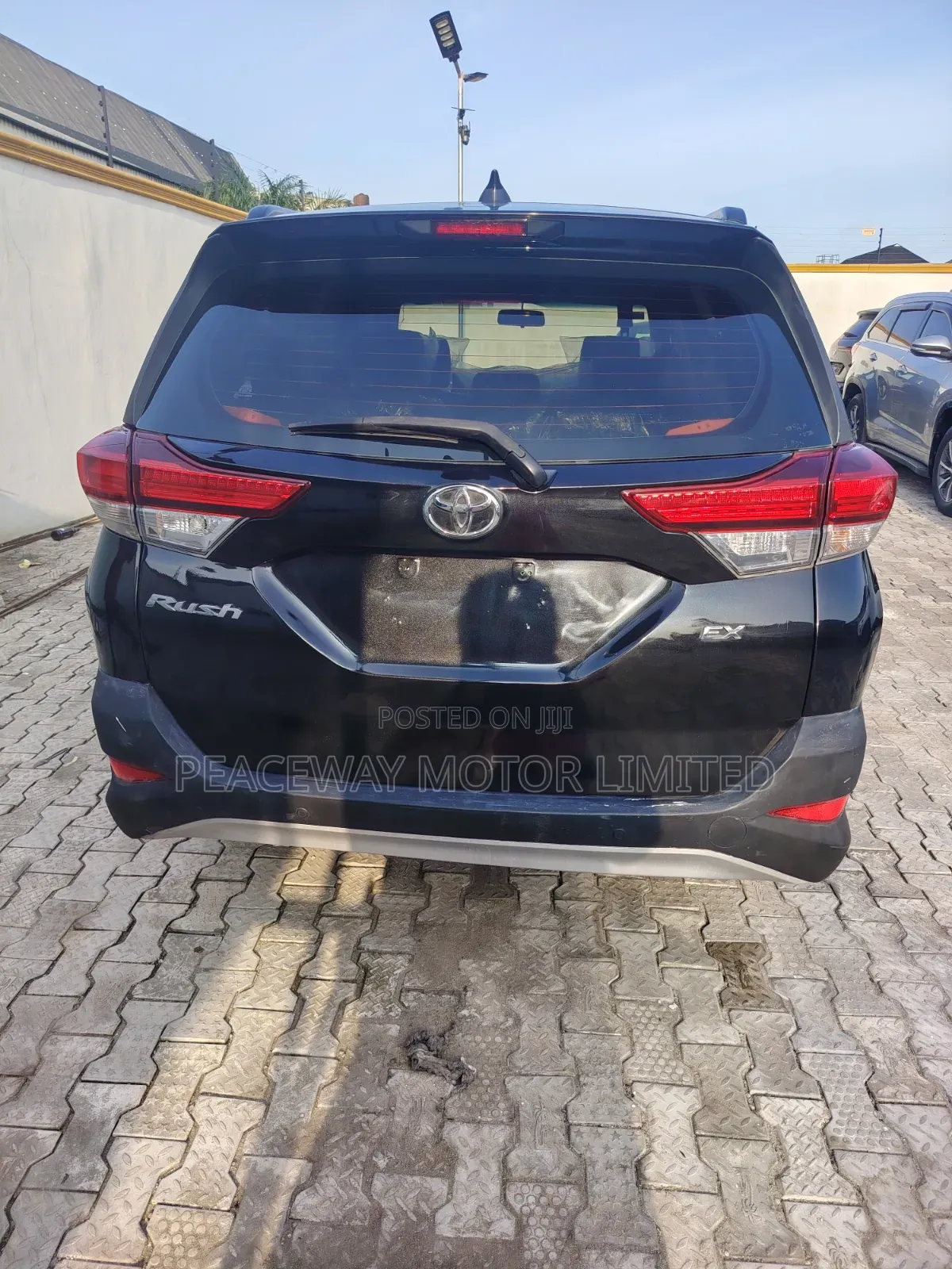 Toyota Rush 2018 Black