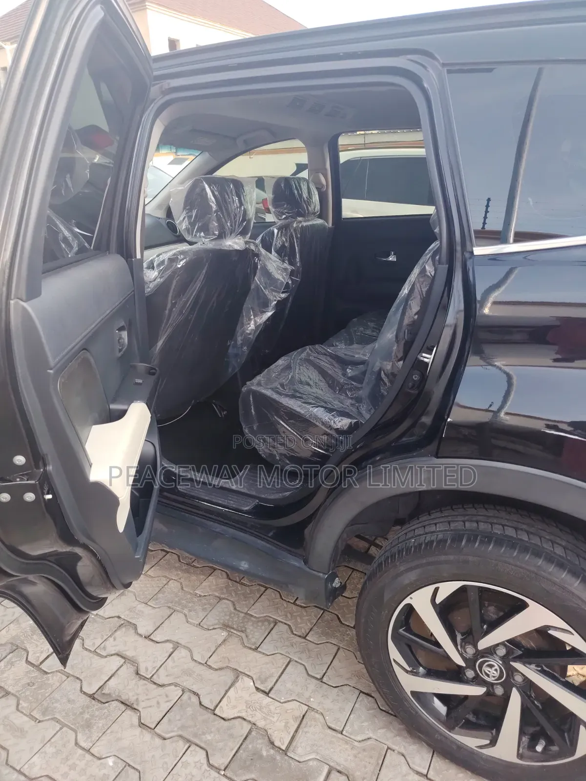 Toyota Rush 2018 Black