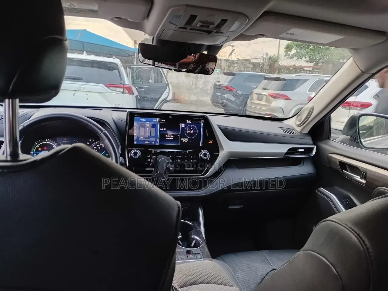 Toyota Highlander 2024 Silver