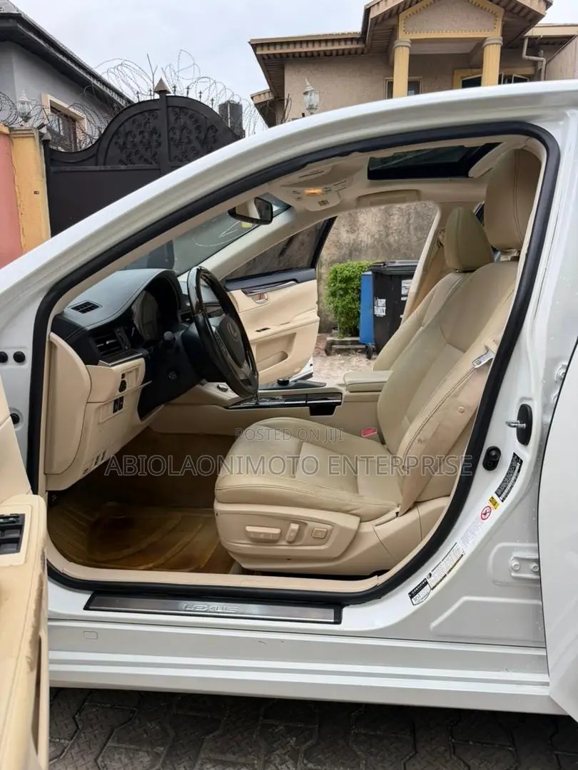 Lexus ES 350 FWD 2014 White