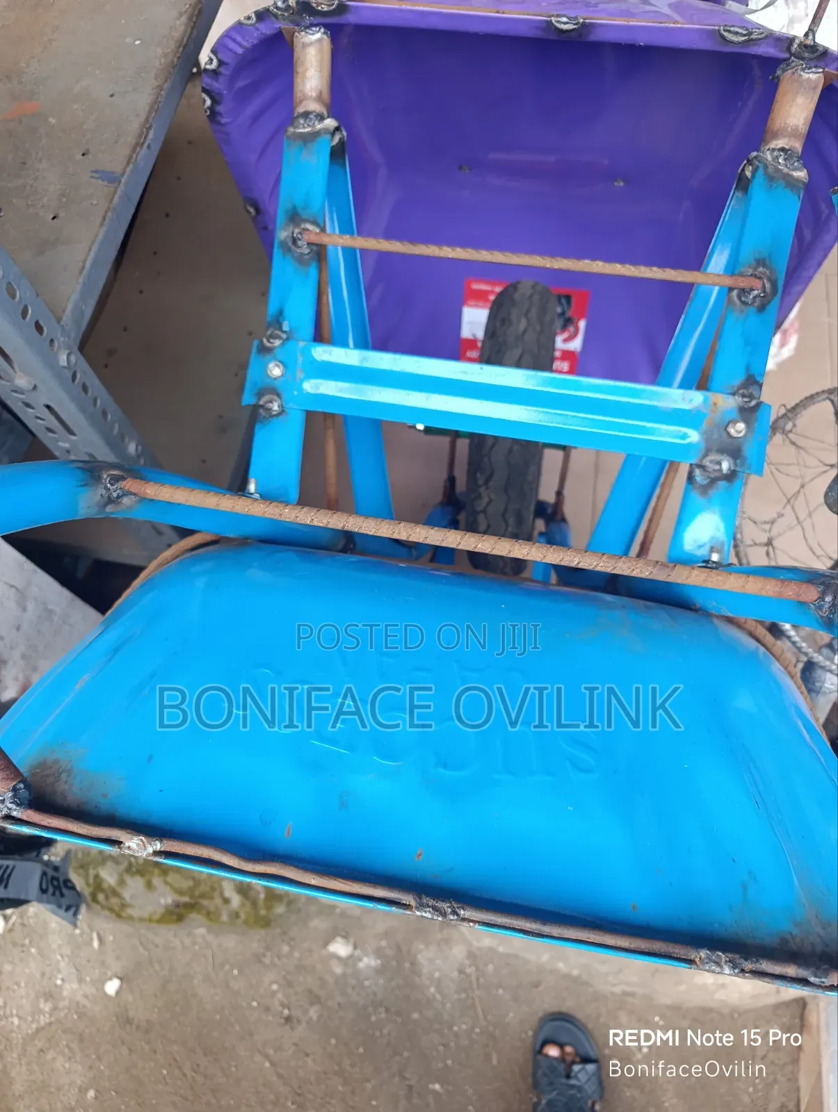 Heavy Duty Wheelbarrow