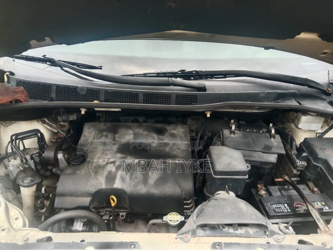 Toyota Sienna XLE 8 Passenger 2011 Gold