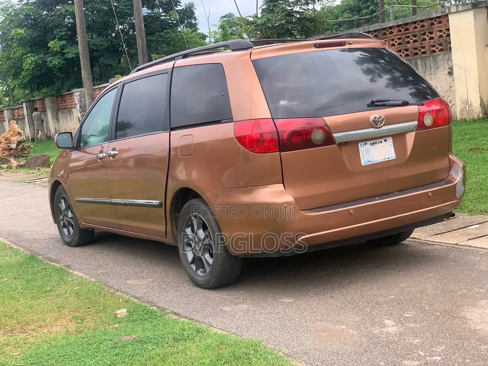 Toyota Sienna 2006 Gold