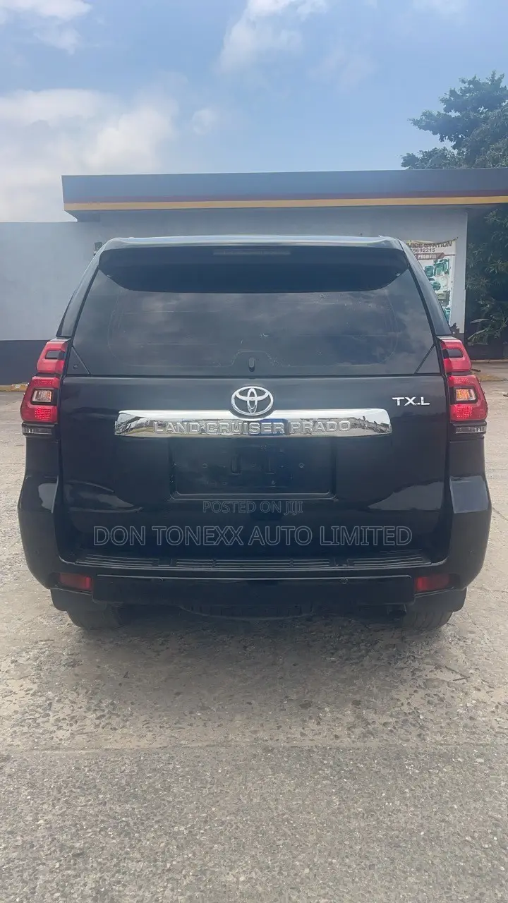 Toyota Land Cruiser Prado 2.7 i 2012 Black
