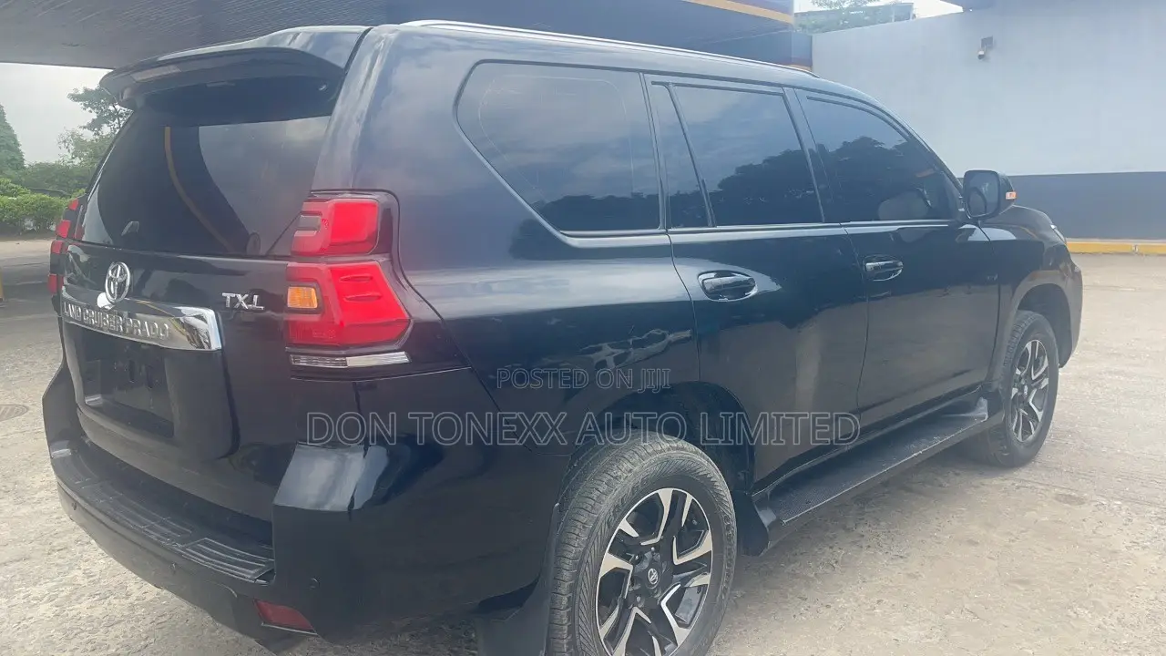 Toyota Land Cruiser Prado 2.7 i 2012 Black