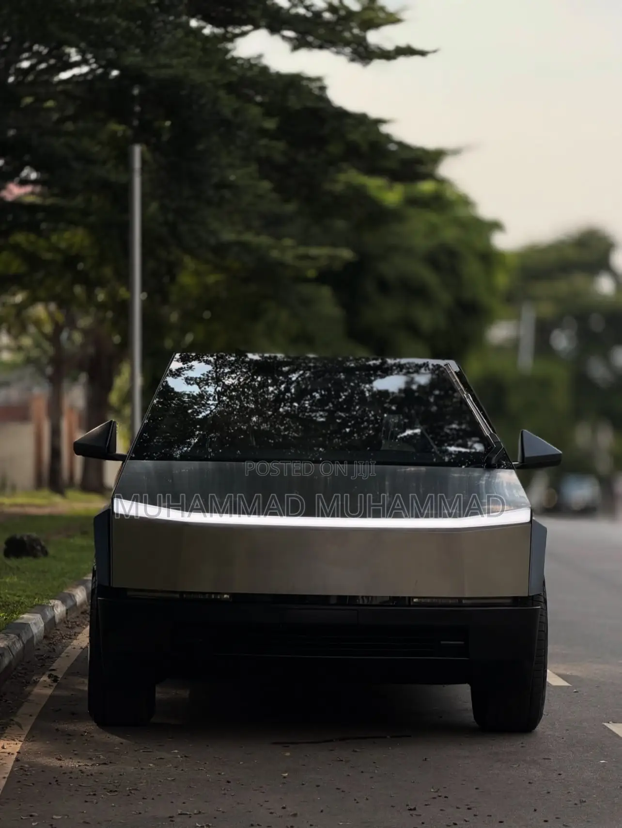 Tesla Cybertruck Cyberbeast 2025 Silver