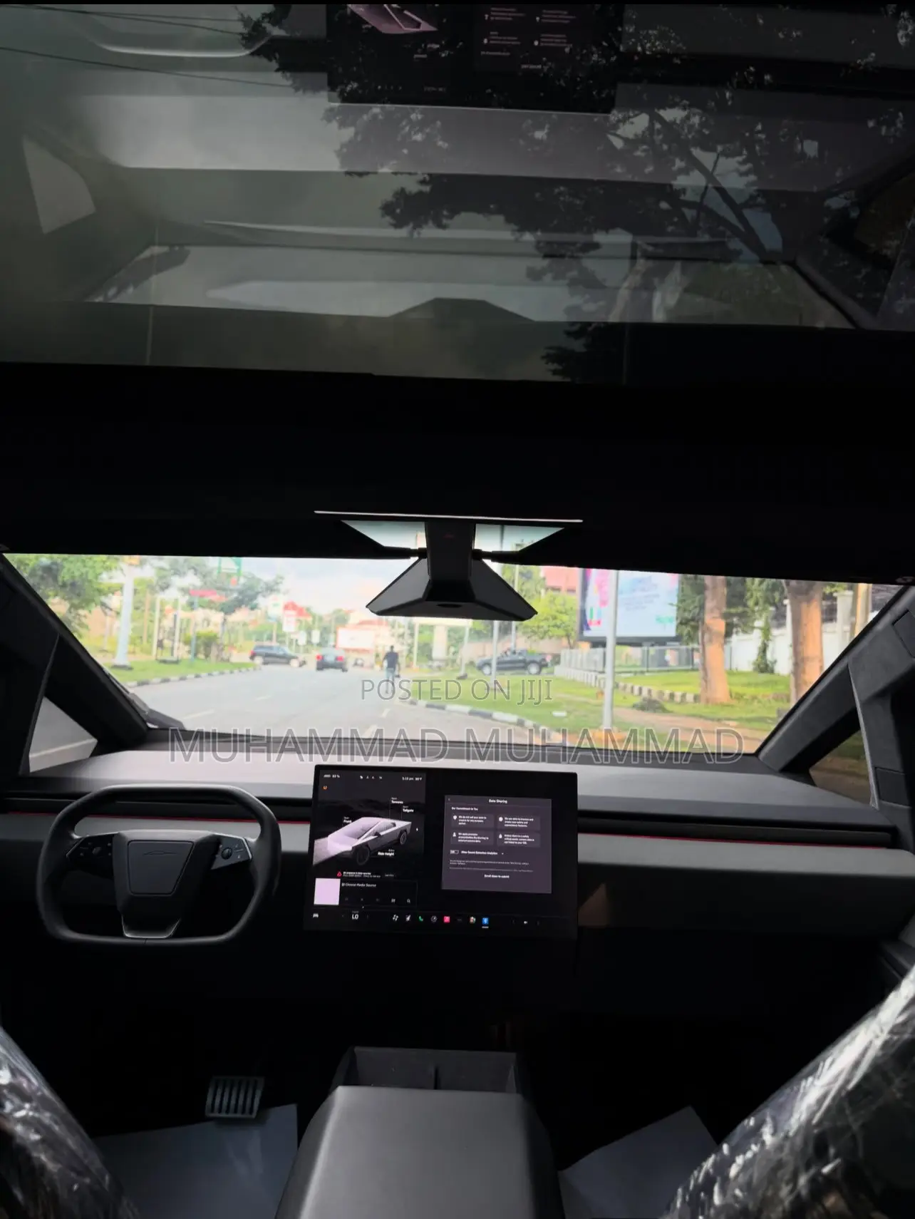 Tesla Cybertruck Cyberbeast 2025 Silver