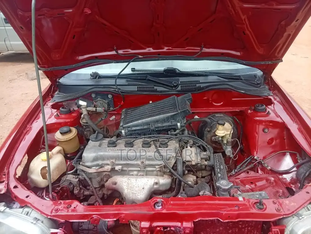 Nissan Micra 2002 Red