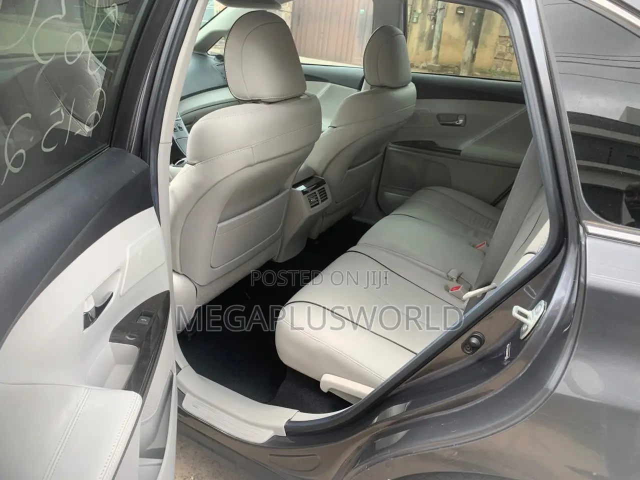 Toyota Venza XLE AWD V6 2013 Gray
