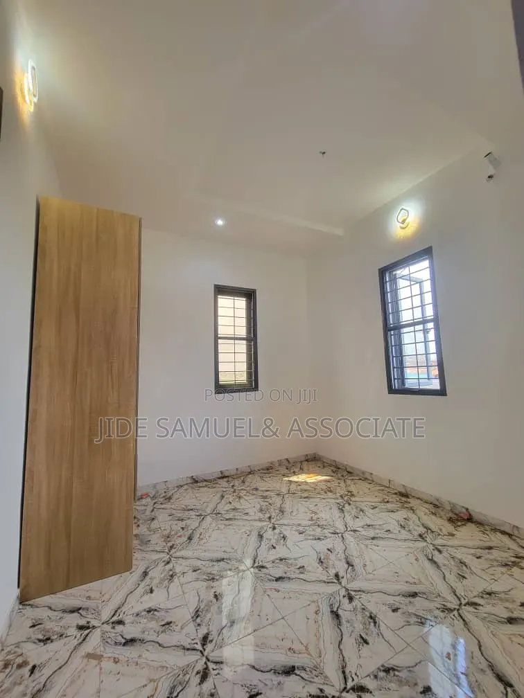 Furnished Mini Flat in Ayobo for rent