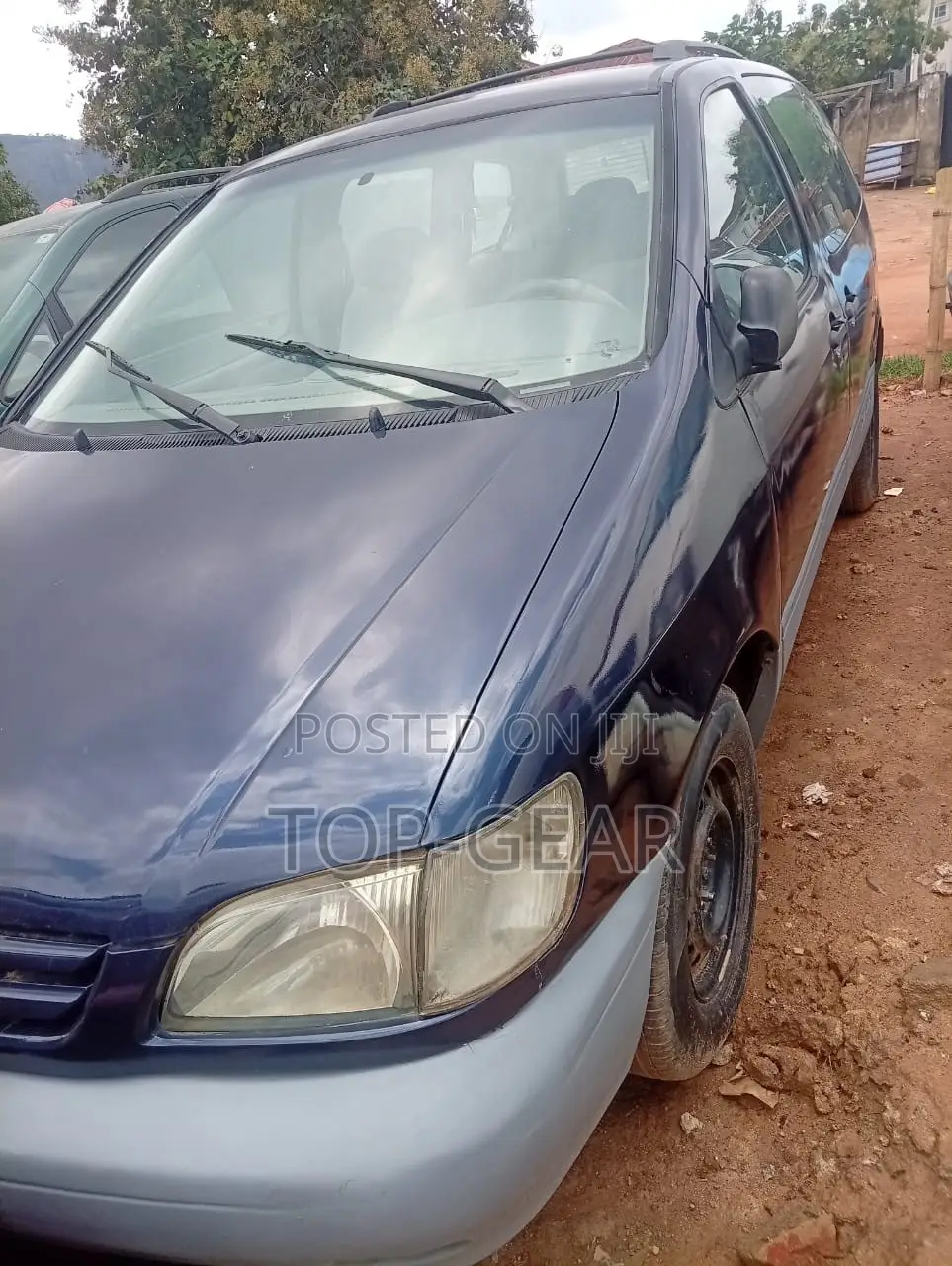 Toyota Sienna LE 2002 Blue