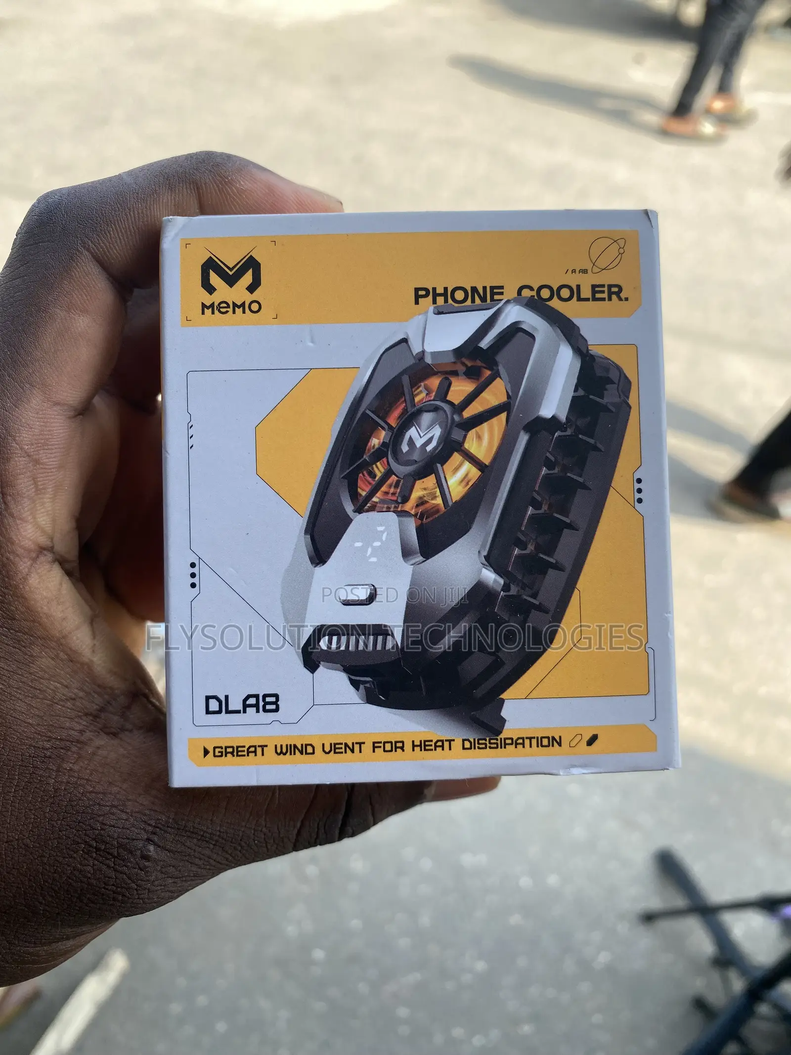 MEMO DLA8 Phone Cooler Digital Display