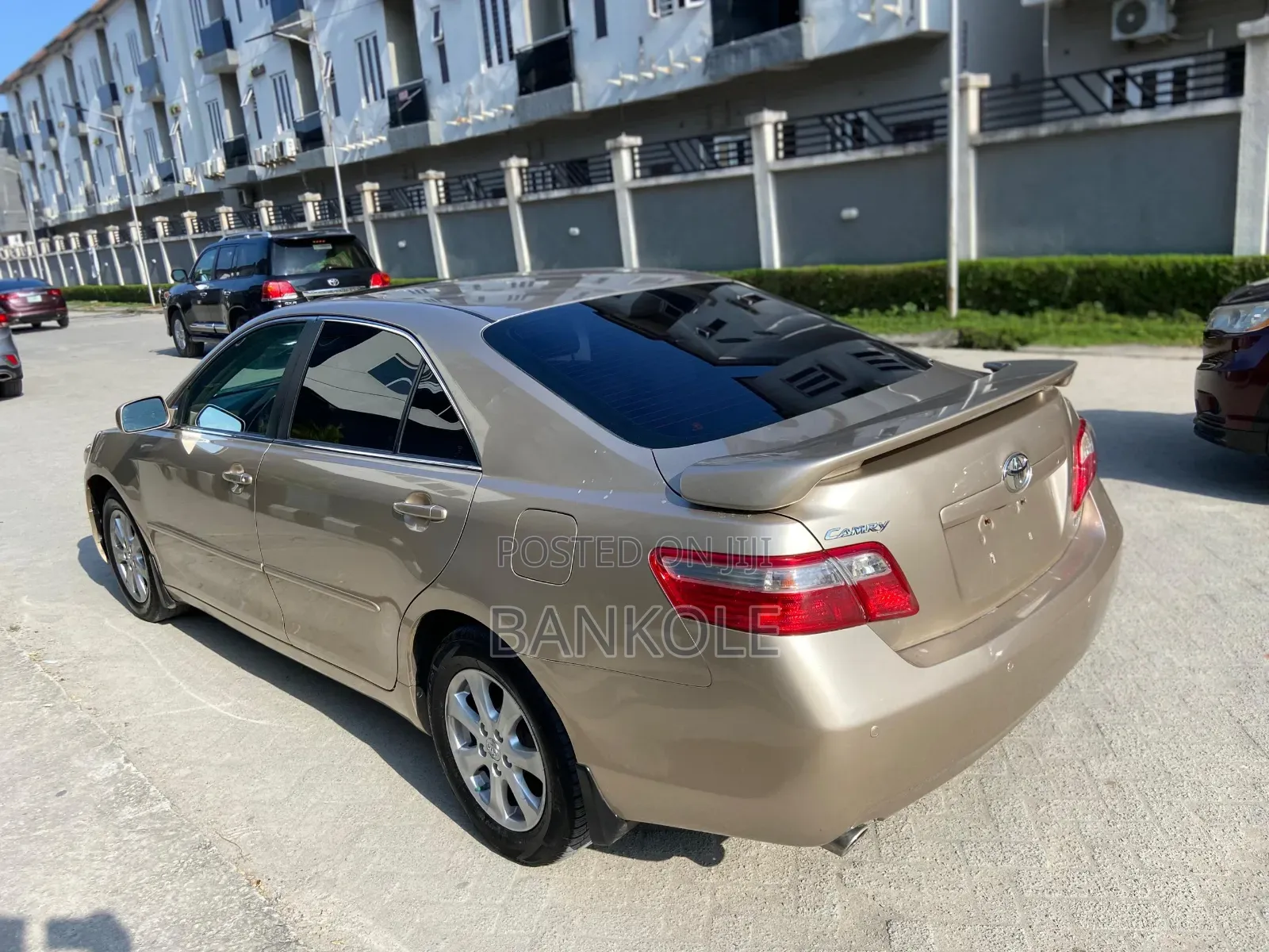 Toyota Camry XLE V6 4dr Sedan (3.5L 6cyl 6AM) 2008 Gold