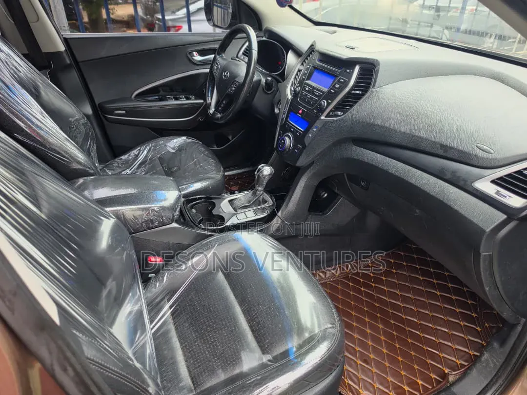 Hyundai Santa Fe 2013 Beige