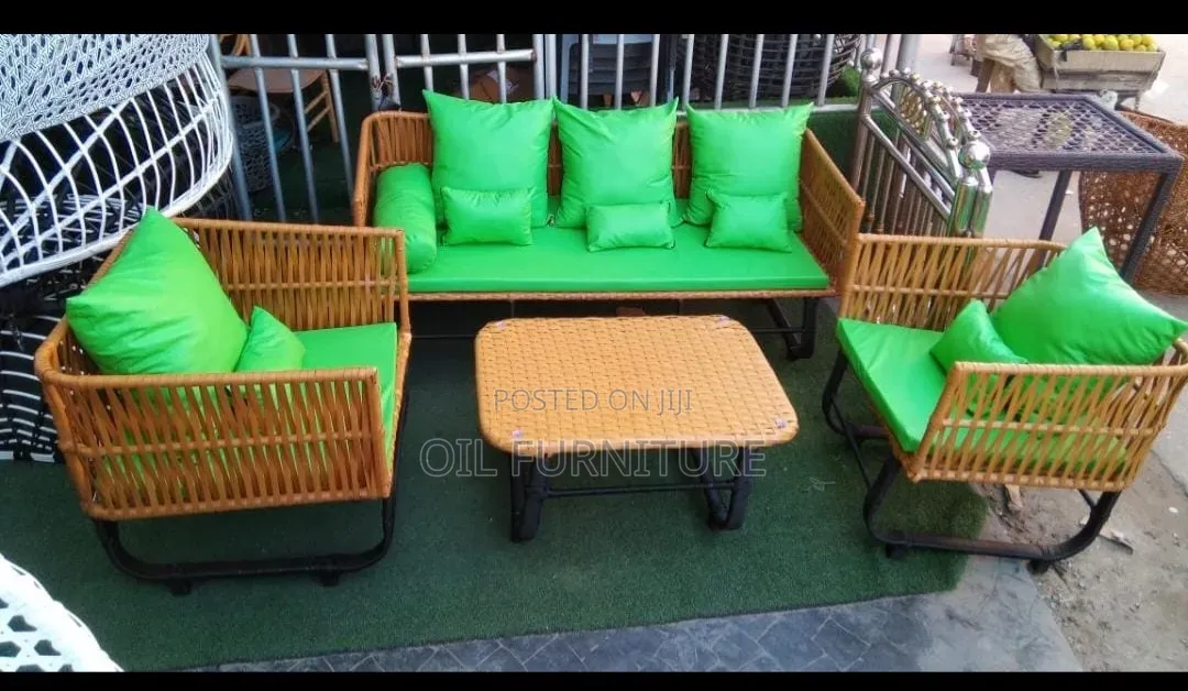 5 Seater Outdoor Rattan Sofa Set With Cushions Centre Table