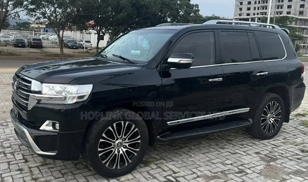 Toyota Land Cruiser 2018 Black