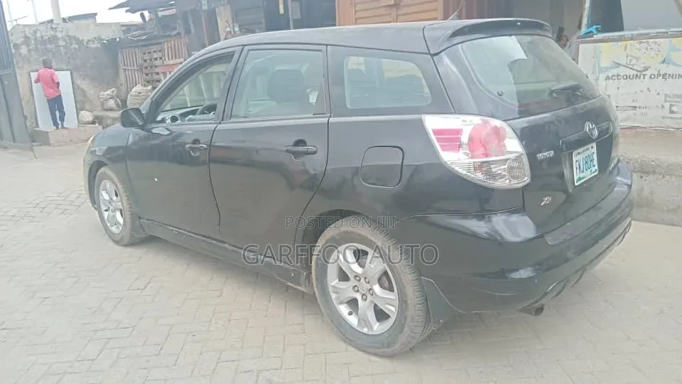 Toyota Matrix 2007 Gray