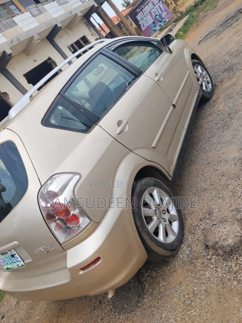 Toyota Corolla Verso 2006 Gold