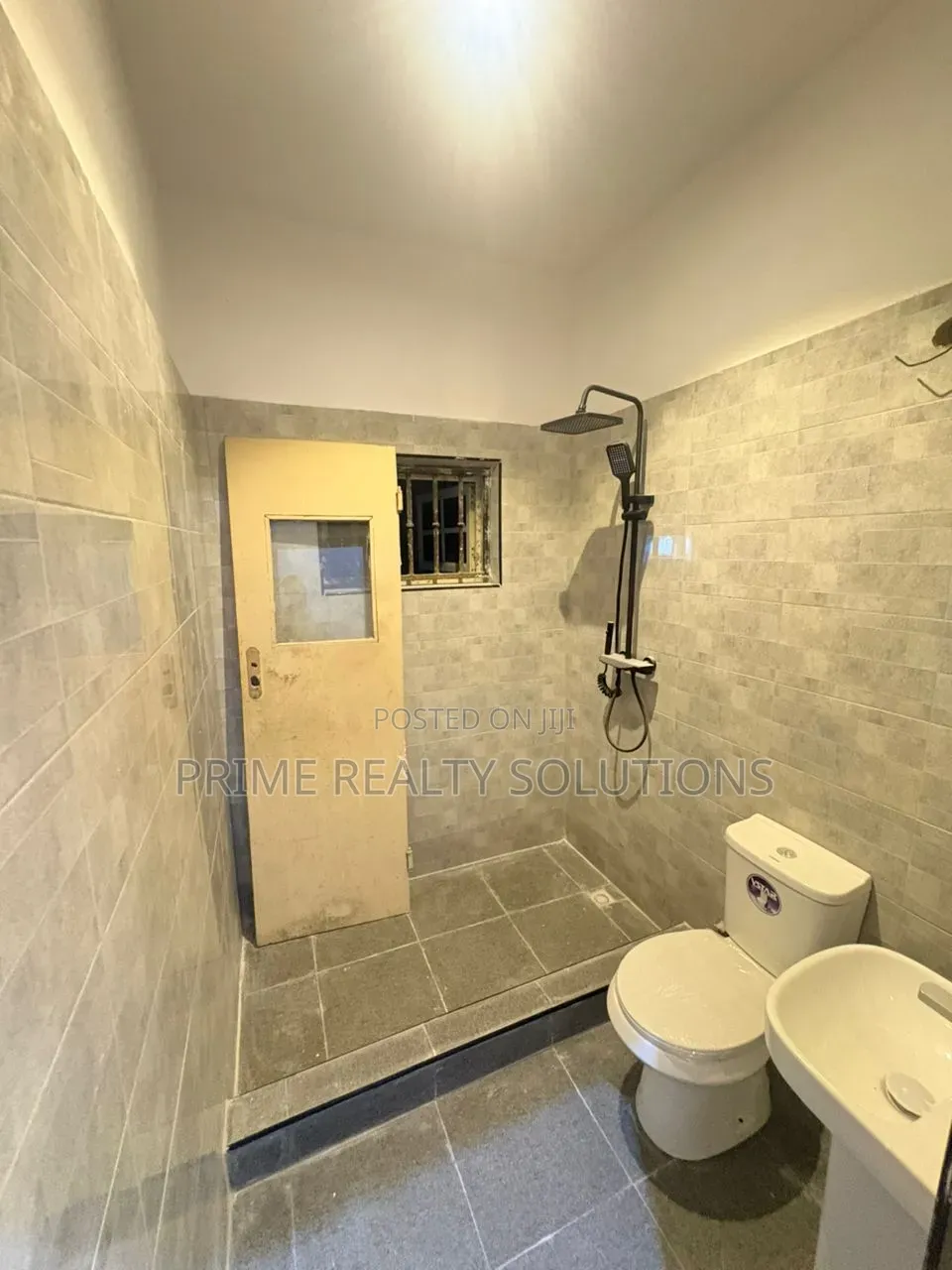 Mini Flat in Lekki Phase 1 for rent