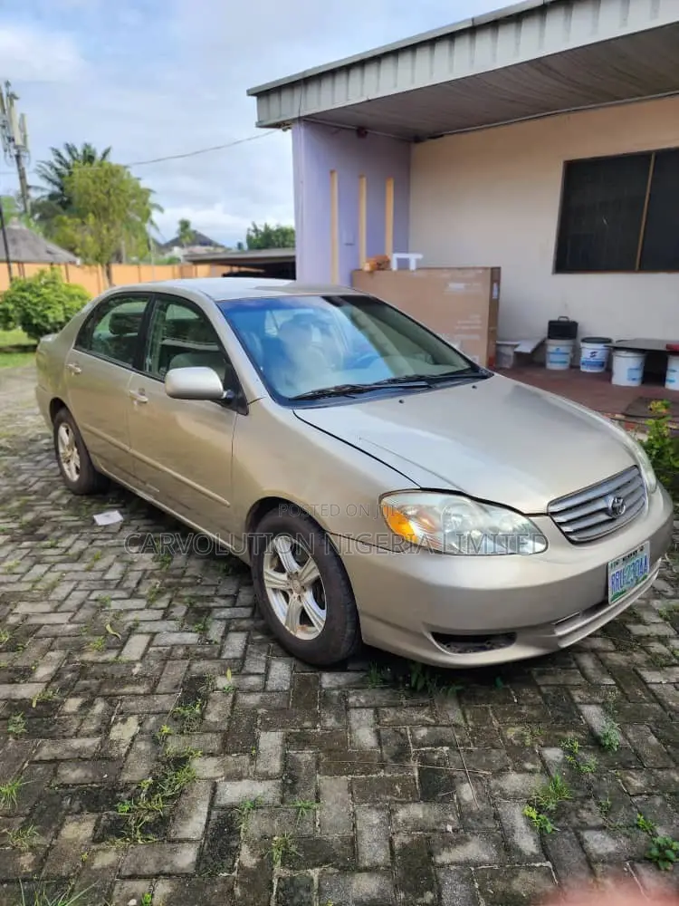 Toyota Corolla LE 2005 Beige
