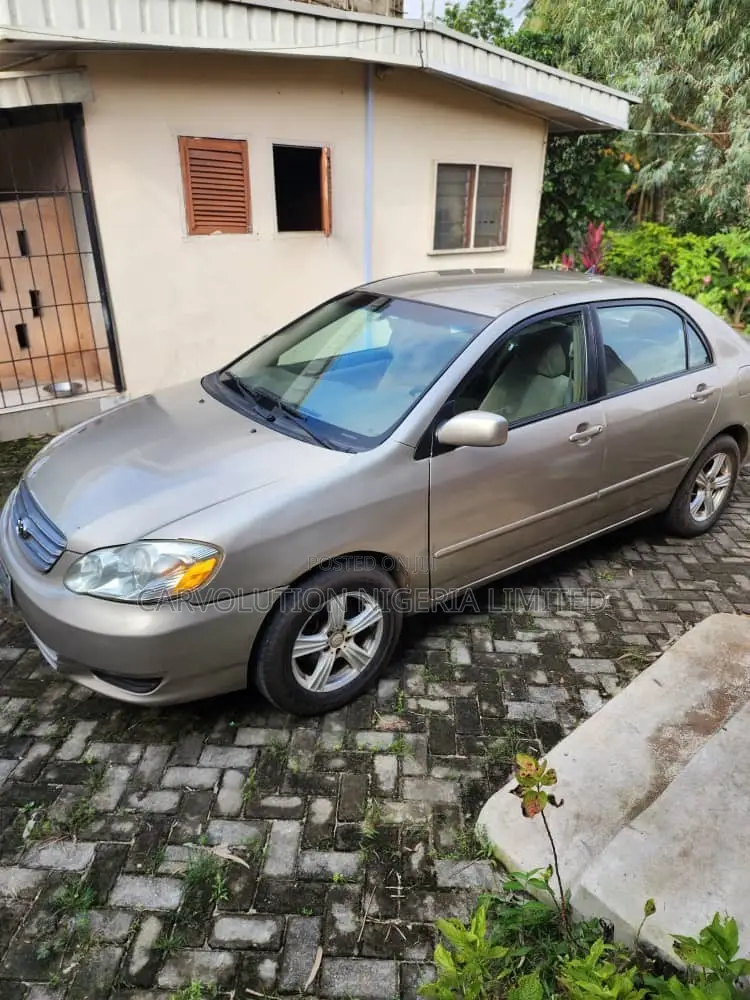 Toyota Corolla LE 2005 Beige
