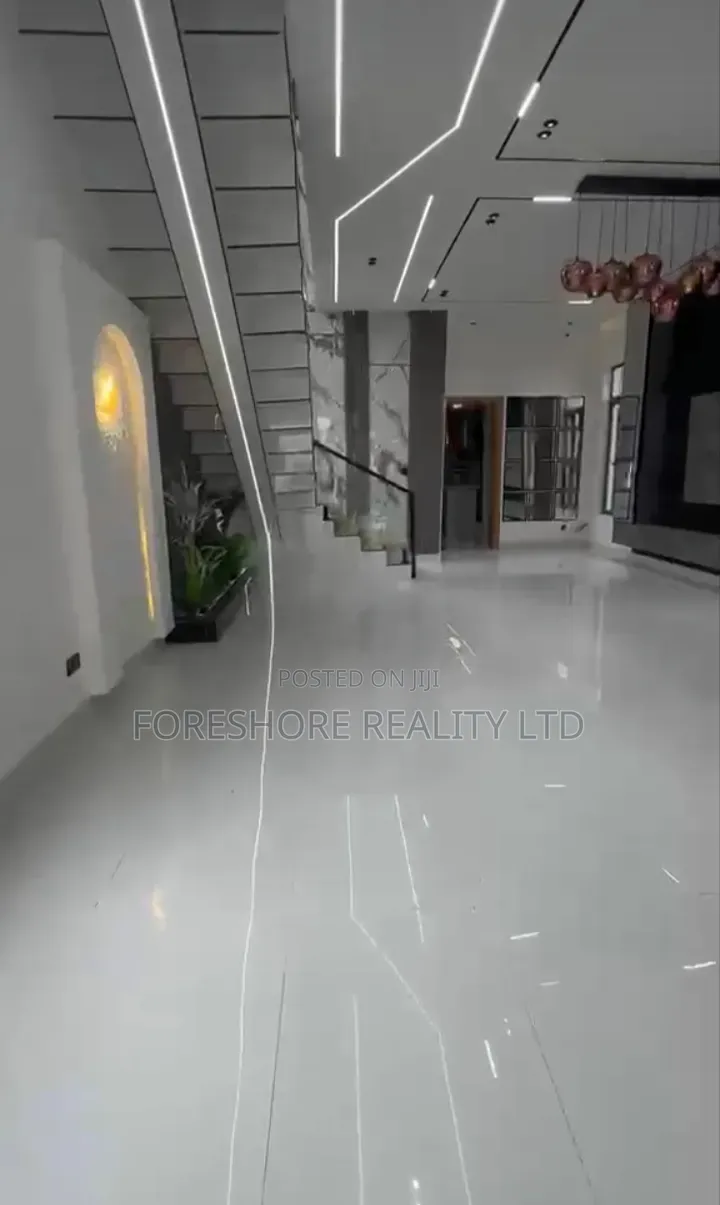 5bdrm Duplex in Ajah for sale