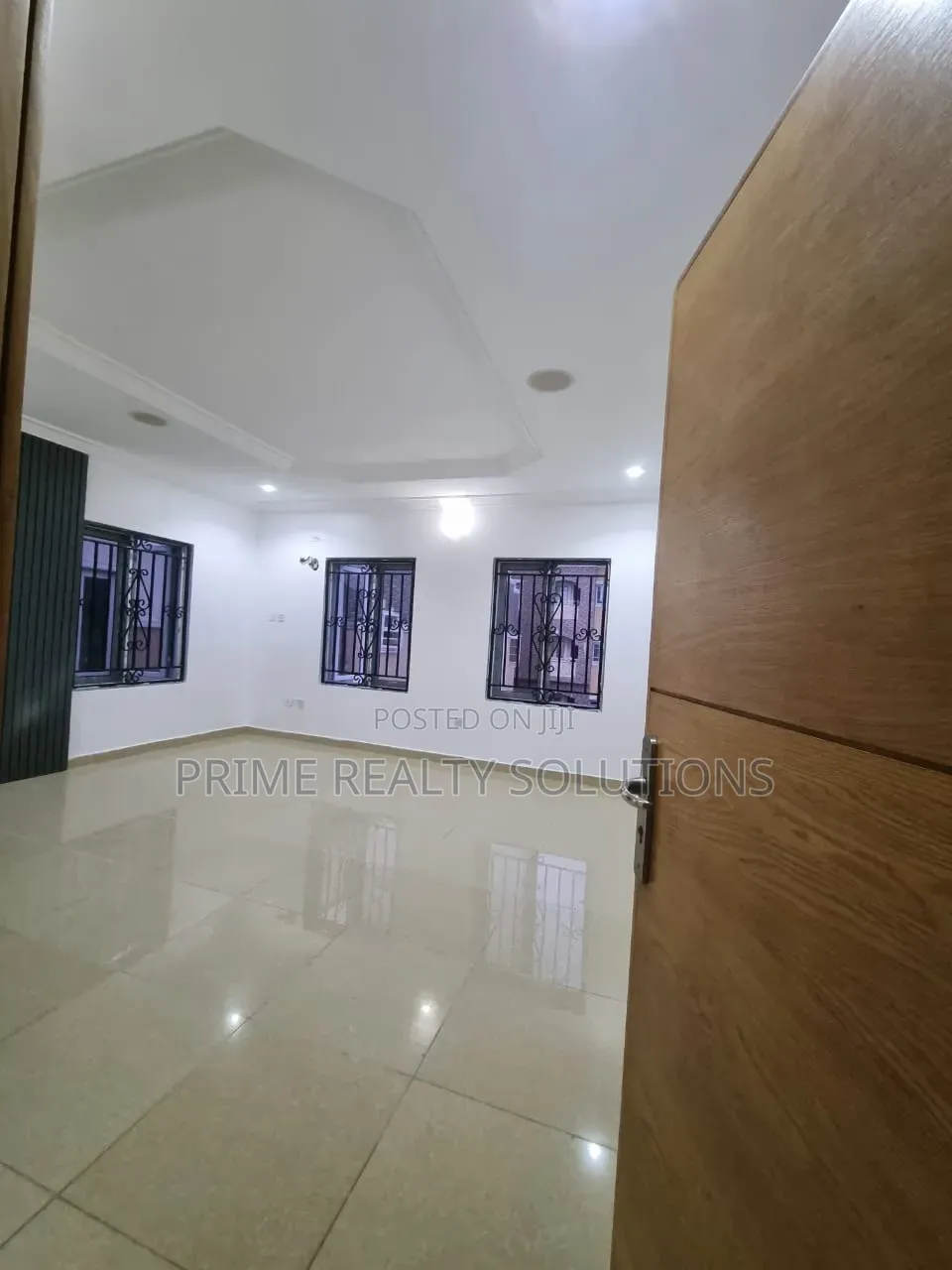 Mini Flat in Lekki Phase 1 for rent