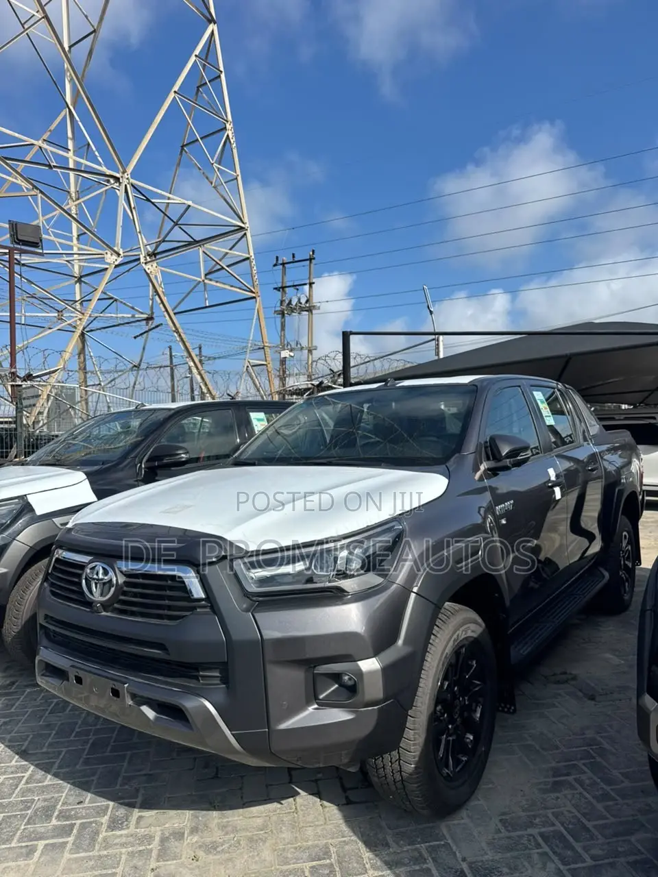 New Toyota Hilux 2025 Gray