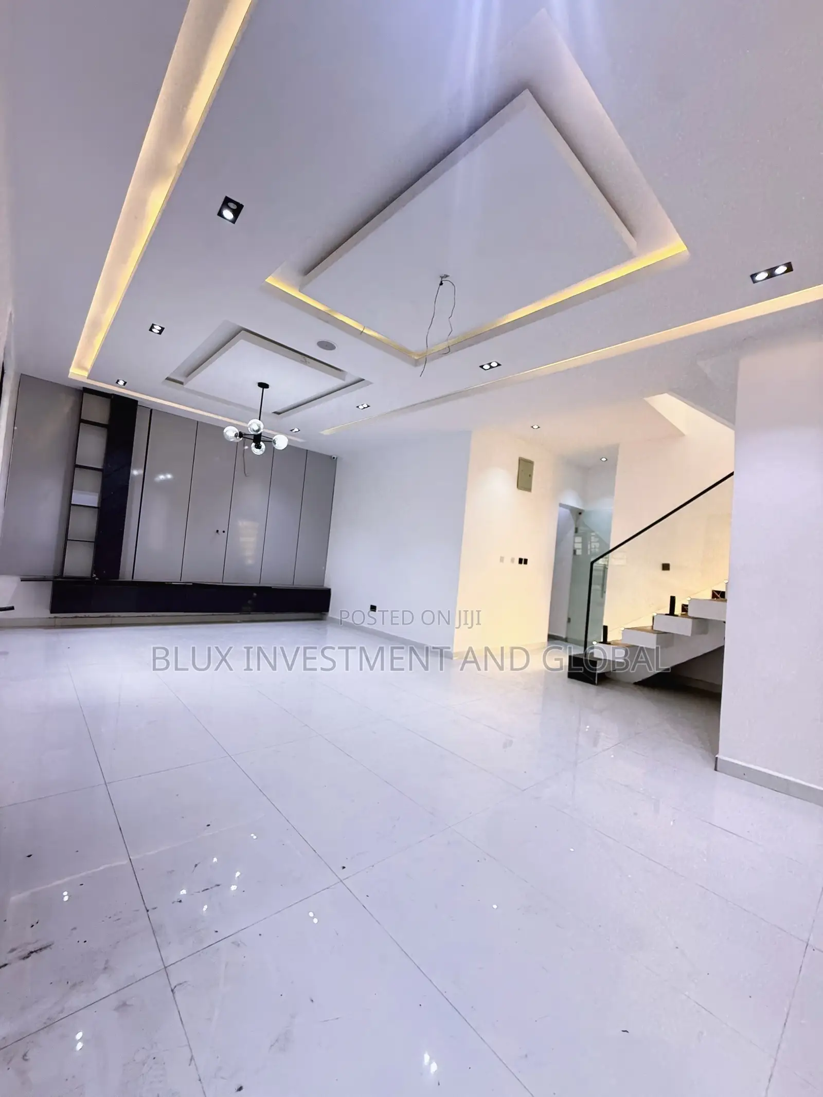4bdrm Duplex in Idado Estate for sale