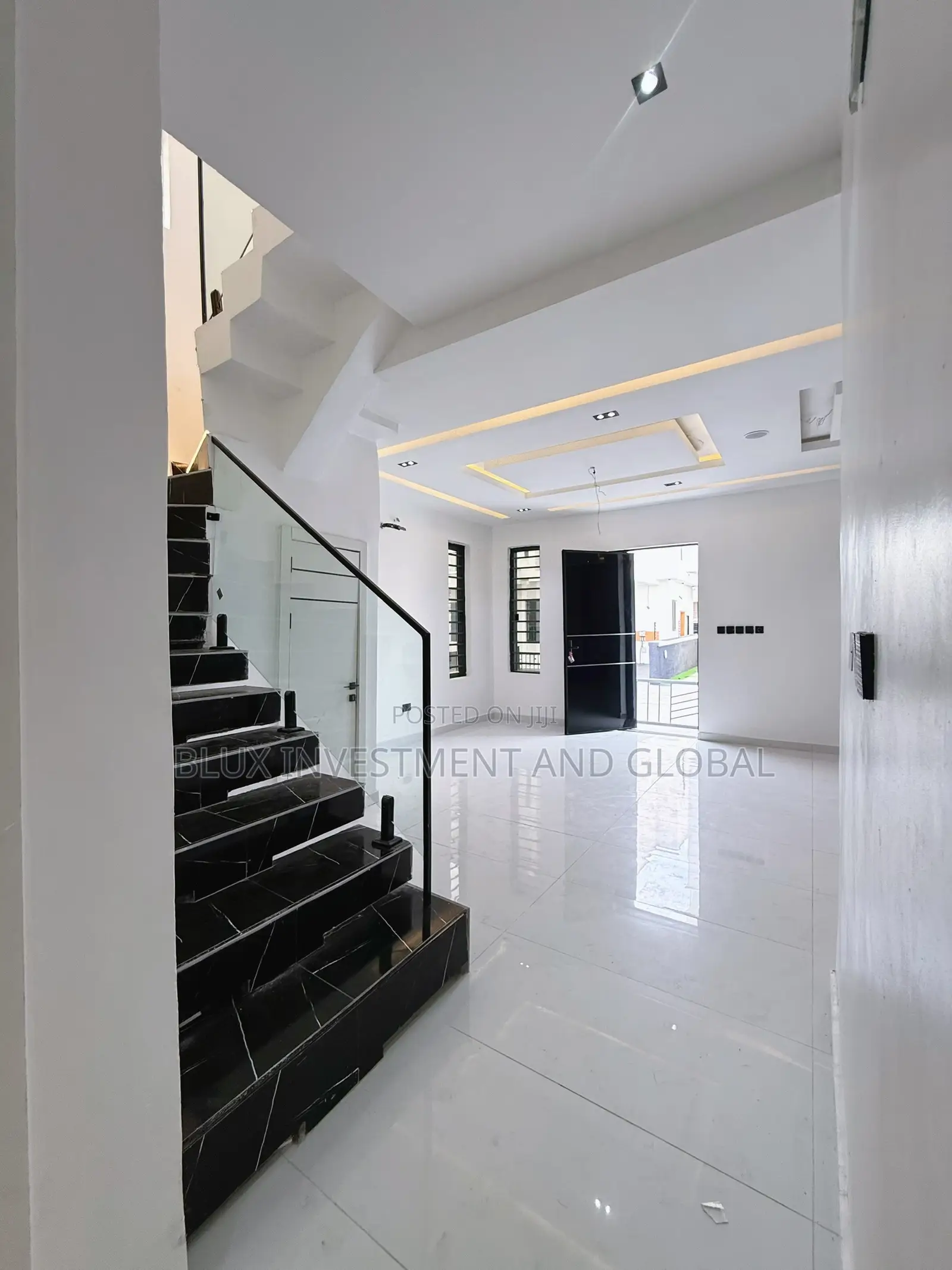 4bdrm Duplex in Idado Estate for sale