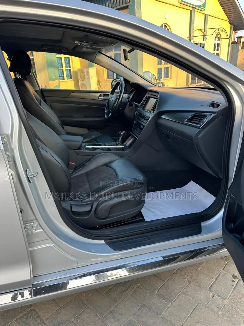 Hyundai Sonata SE 2016 Silver
