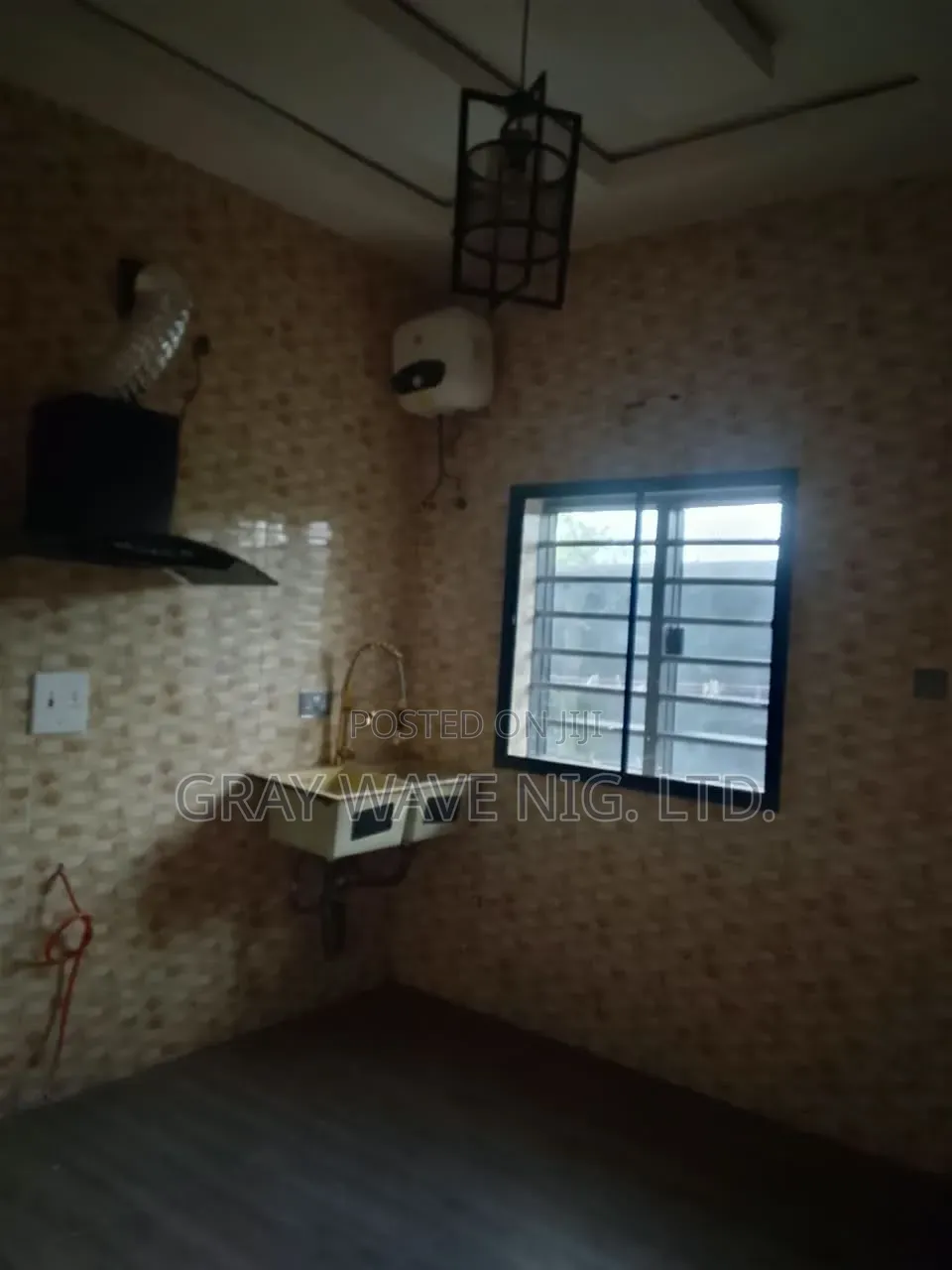 4bdrm Townhouse / Terrace in Sabon Lugbe for rent