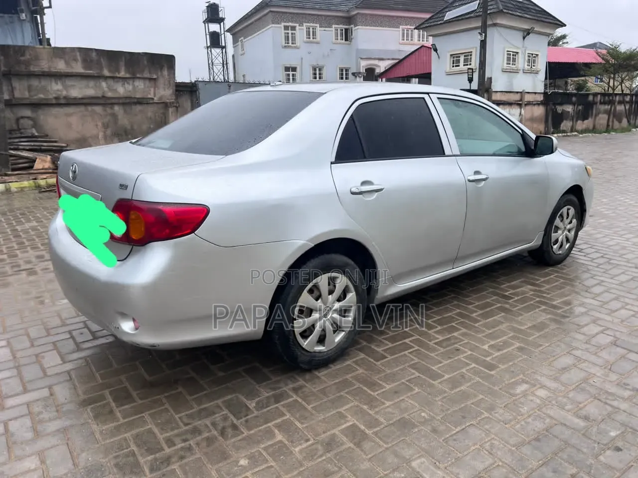 Toyota Corolla 2010 Silver