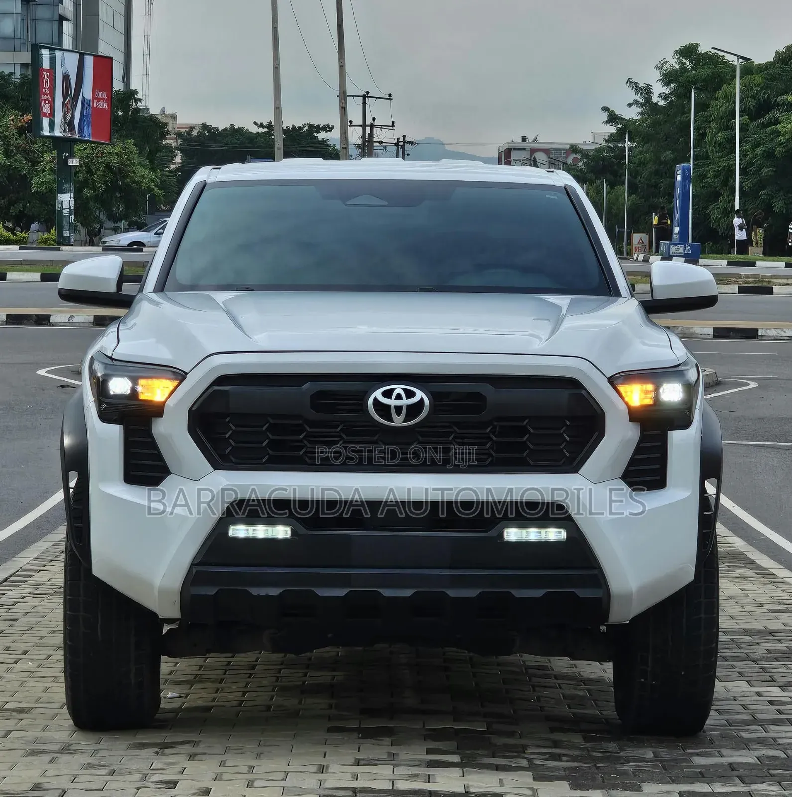Toyota Tacoma SR5 Double Cab 6' Bed AT 2024 White