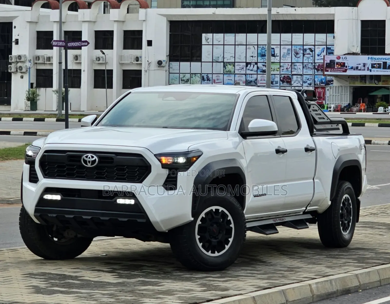 Toyota Tacoma SR5 Double Cab 6' Bed AT 2024 White
