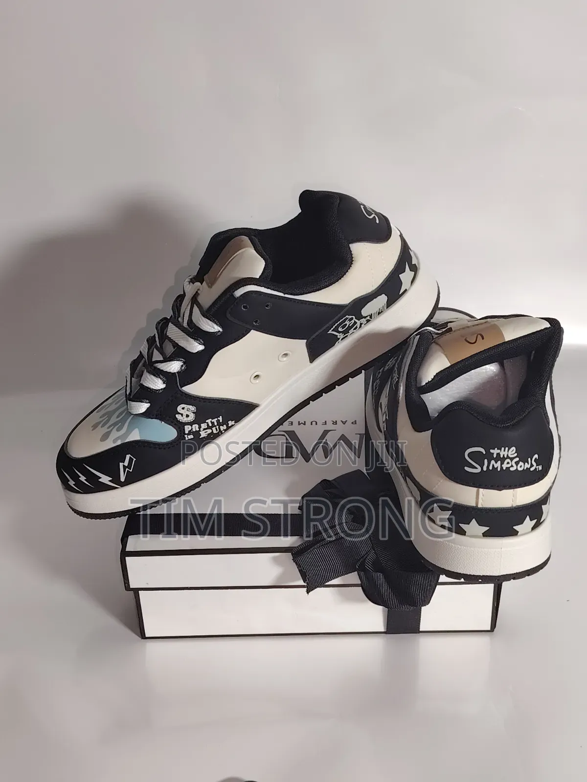Custom the Simpsons Graphic Sneakers