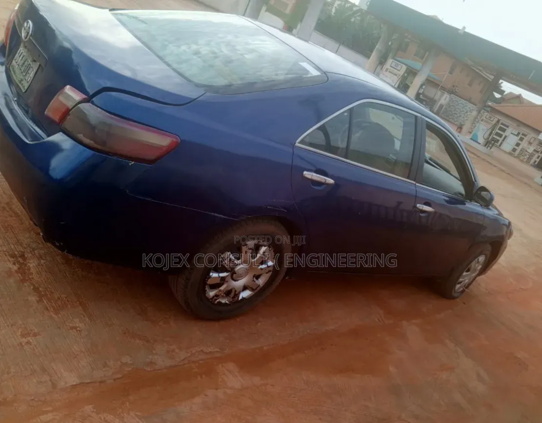 Toyota Camry LE 4dr Sedan (2.4L 4cyl 5A) 2008 Blue