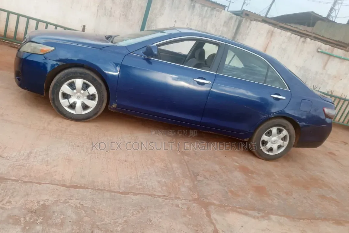Toyota Camry LE 4dr Sedan (2.4L 4cyl 5A) 2008 Blue