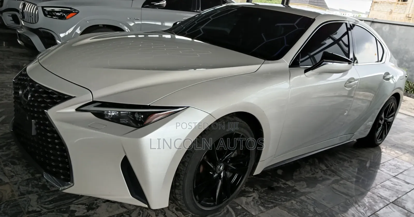Lexus IS 300 AWD 2024 White