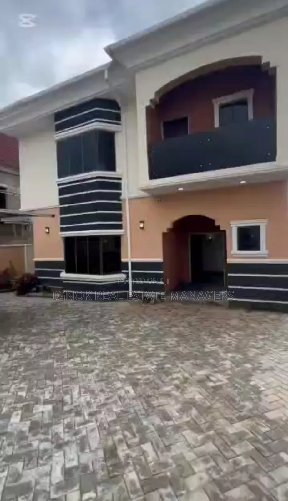 4bdrm Duplex in Apo Primary School, Zone B for sale